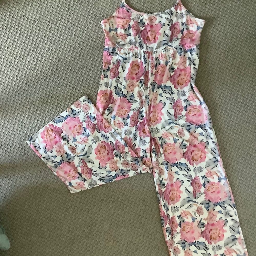 Palazzo Leg Jumpsuit floral print, size M, Soft fabric